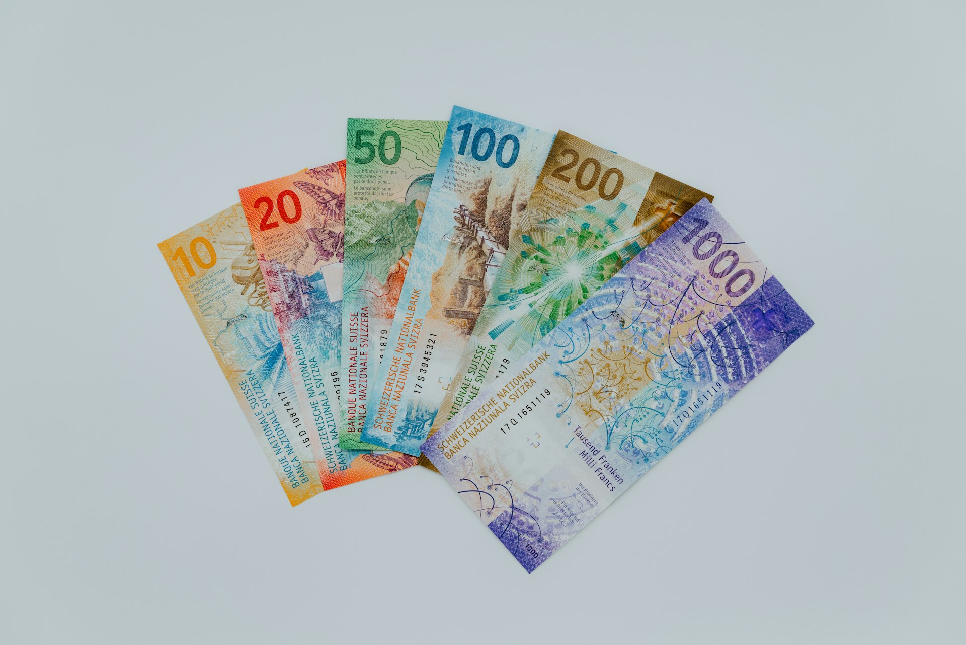 six assorted color floral cards